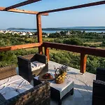 Etno With A Pool - Matusanovi Dvori Rab Villa Banjol