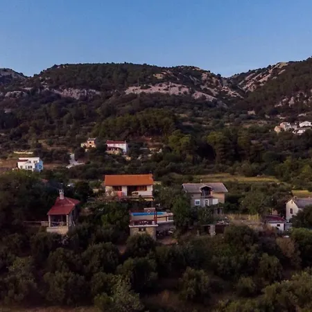 Etno With A Pool - Matusanovi Dvori Rab Villa *