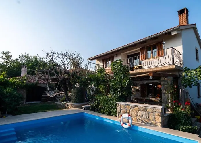 Villa Etno With A Pool - Matusanovi Dvori Rab