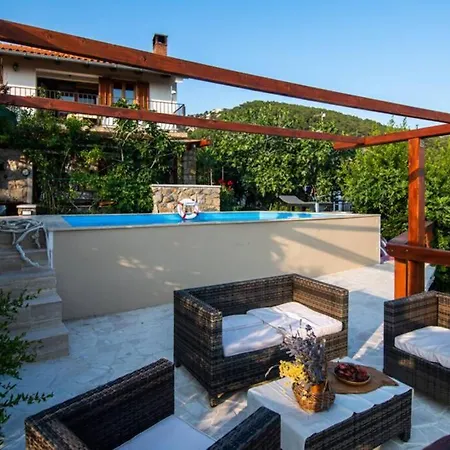 Etno With A Pool - Matusanovi Dvori Rab