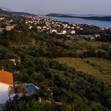 Etno With A Pool - Matusanovi Dvori Rab Banjol