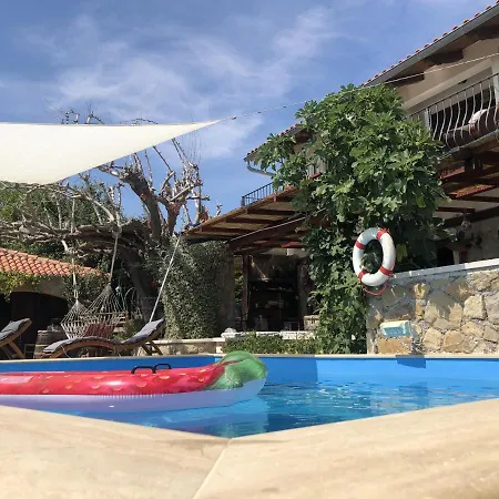 Etno With A Pool - Matusanovi Dvori Rab