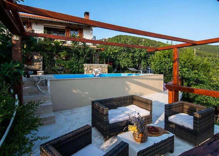 Etno With A Pool - Matusanovi Dvori Rab