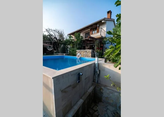 فيلة Etno With A Pool - Matusanovi Dvori Rab *